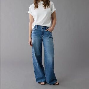 American Eagle Dreamy Drape Strigid Low-Rise Ultra Wide-Leg Jean